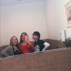 Meet your Posher, Marissa